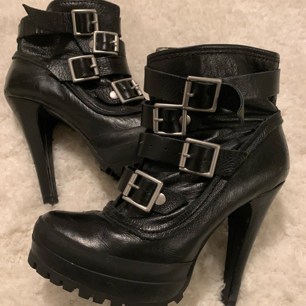 Black Steve Madden booties